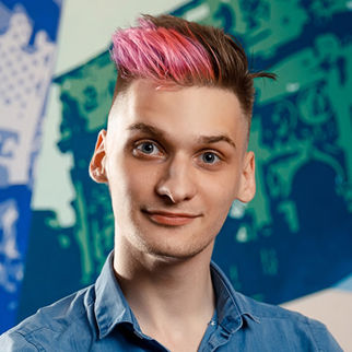 Роман Неволин