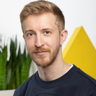 Илья Алтухов