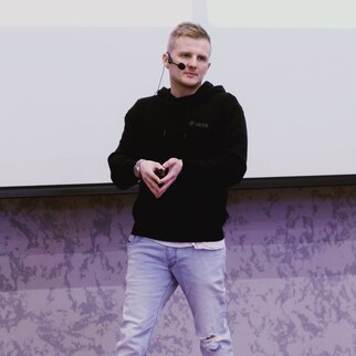 Даниил Тетюшин