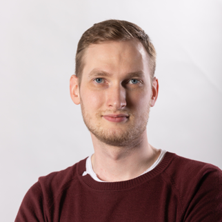 Алексей Овчаров