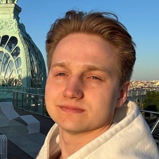 Артем Колосов