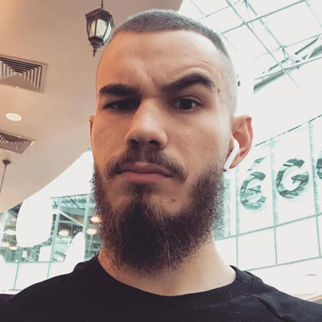 Артём Кобзарь