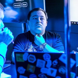 Сергей Бухаров