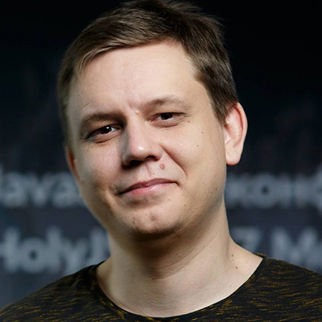 Роман Дворнов