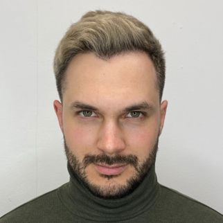 Артем Шутак