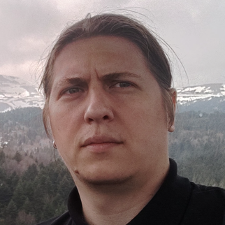 Денис Тарасов