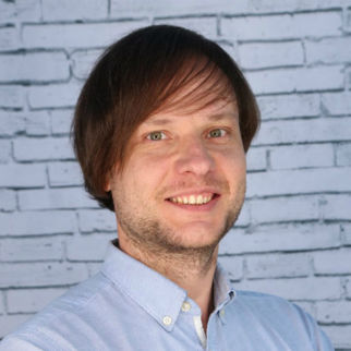 Максим Сальников