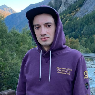 Василий Шкуратов