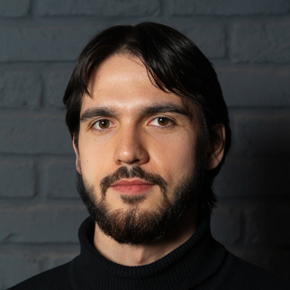 Валерий Петров