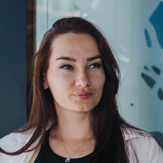 Арина Штерн