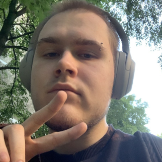 Даниил Емельянов