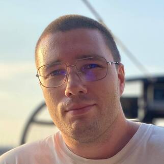 Антон Бушманов