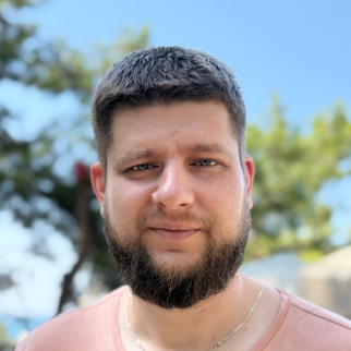 Андрей Белобров