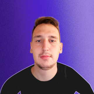 Артём Семенов