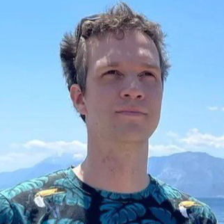 Антон Смолянин