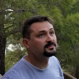 Игорь Симонов