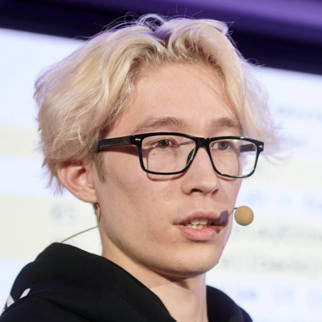 Сэм Булатов