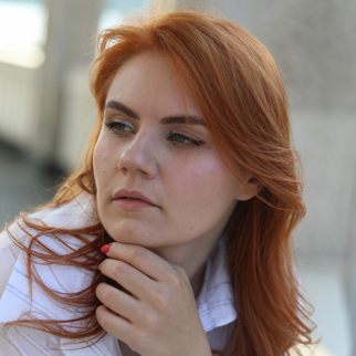 Яна Елизарова