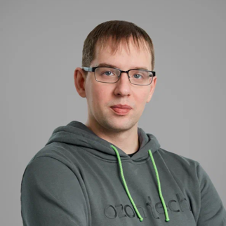 Александр Свеженцев